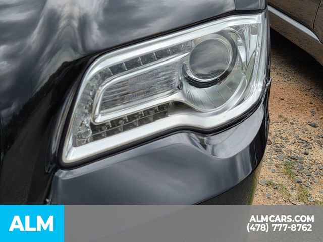 Used 2021 Chrysler 300 Touring L RWD image 21