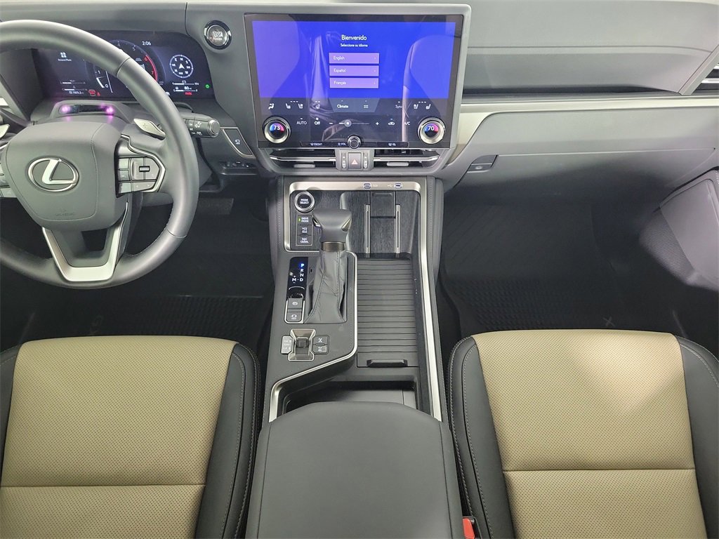 Used 2025 Lexus GX 550 image 12