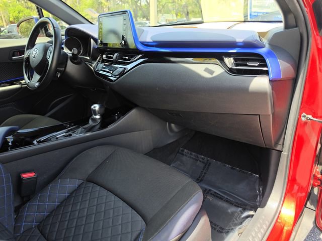 Used 2020 Toyota C-HR XLE FWD image 12