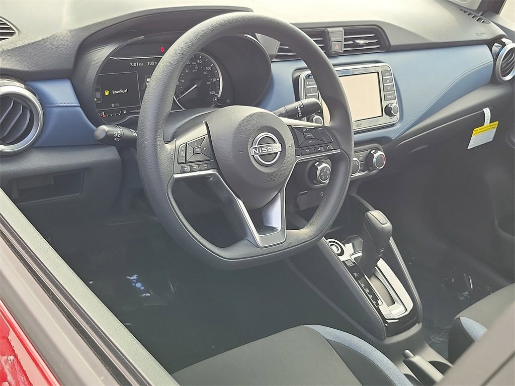 New 2025 Nissan Versa SV w/ Trunk Package image 4