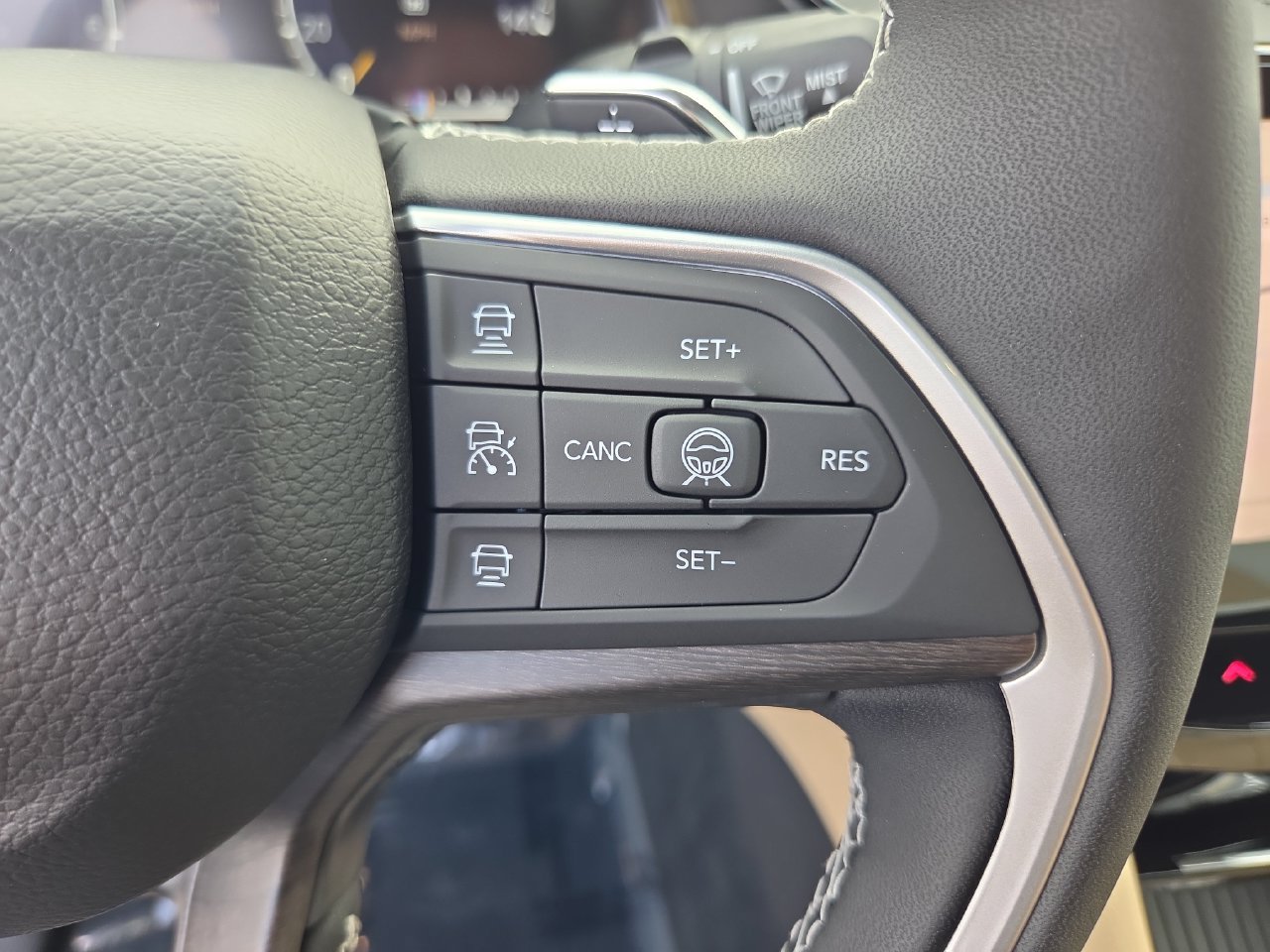 New 2027 Jeep Grand Cherokee Limited AWD/4WD image 14