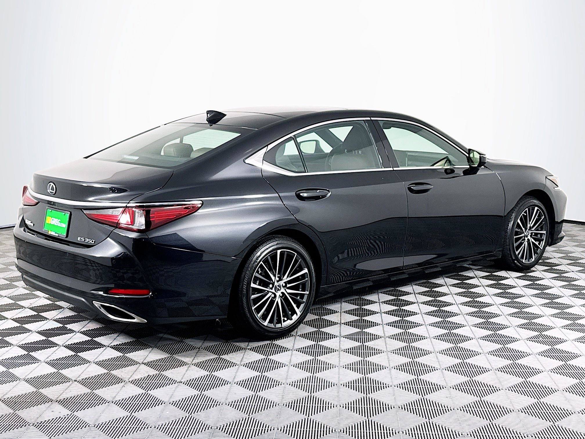 Used 2024 Lexus ES 350 w/ Premium Package image 10