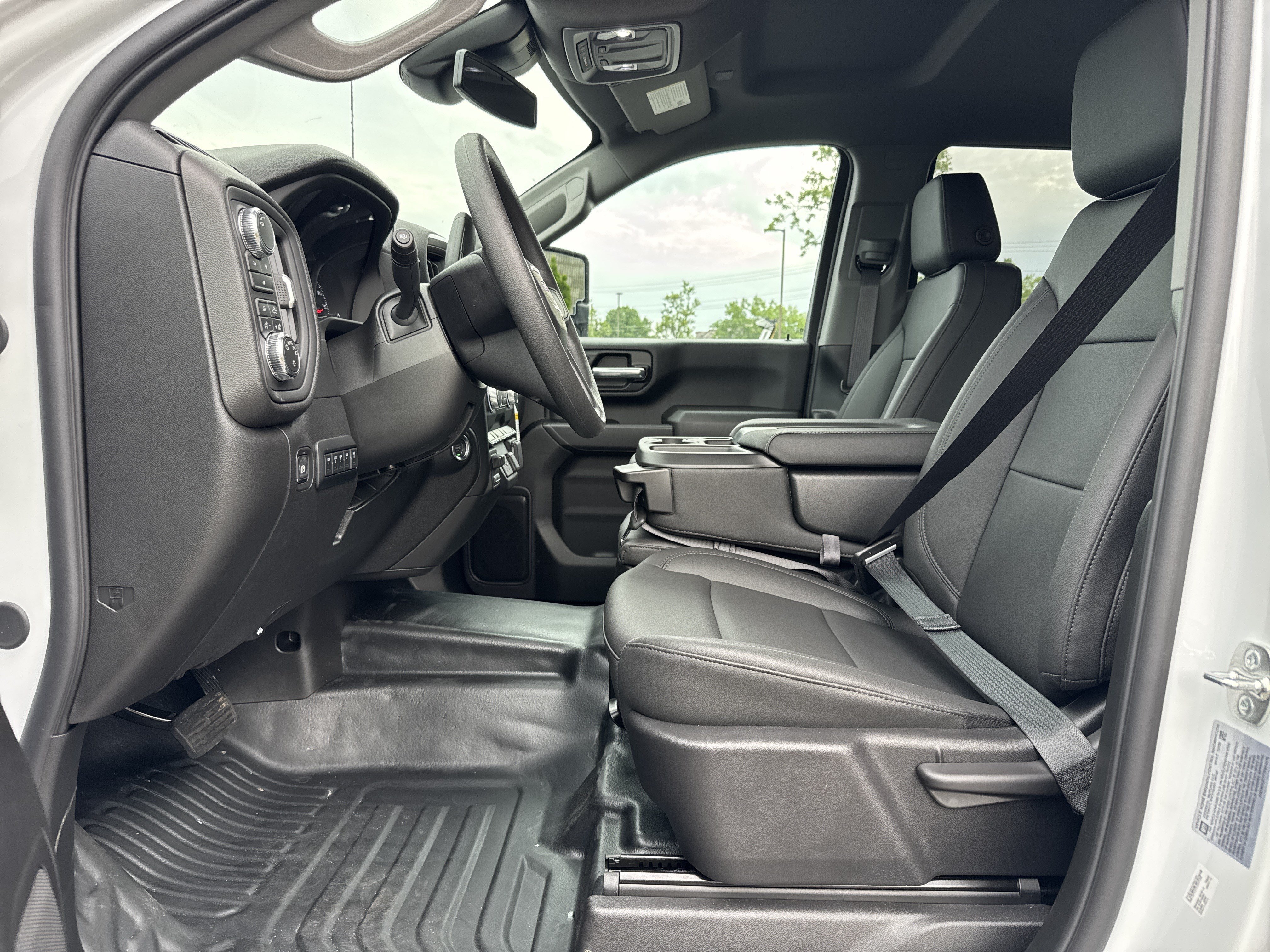 New 2026 GMC Sierra 2500 Pro w/ Convenience Package AWD/4WD image 16