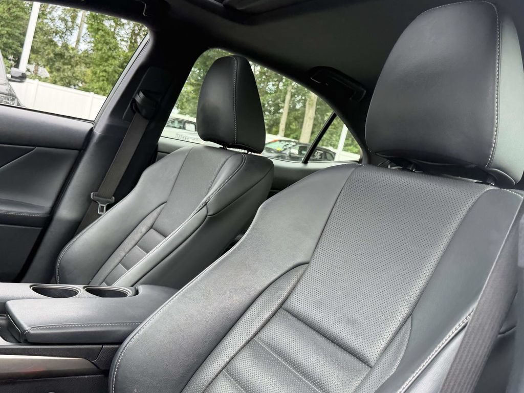 Used 2016 Lexus IS 300 AWD w/ F Sport Package image 17