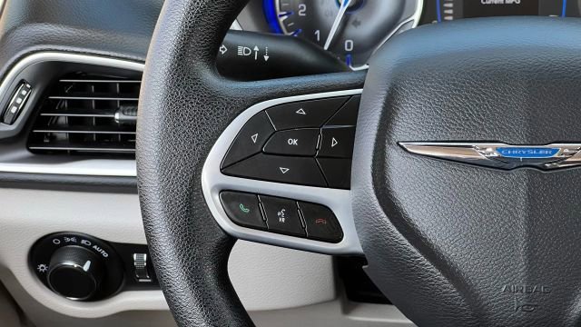 Used 2020 Chrysler Voyager Lxi image 81