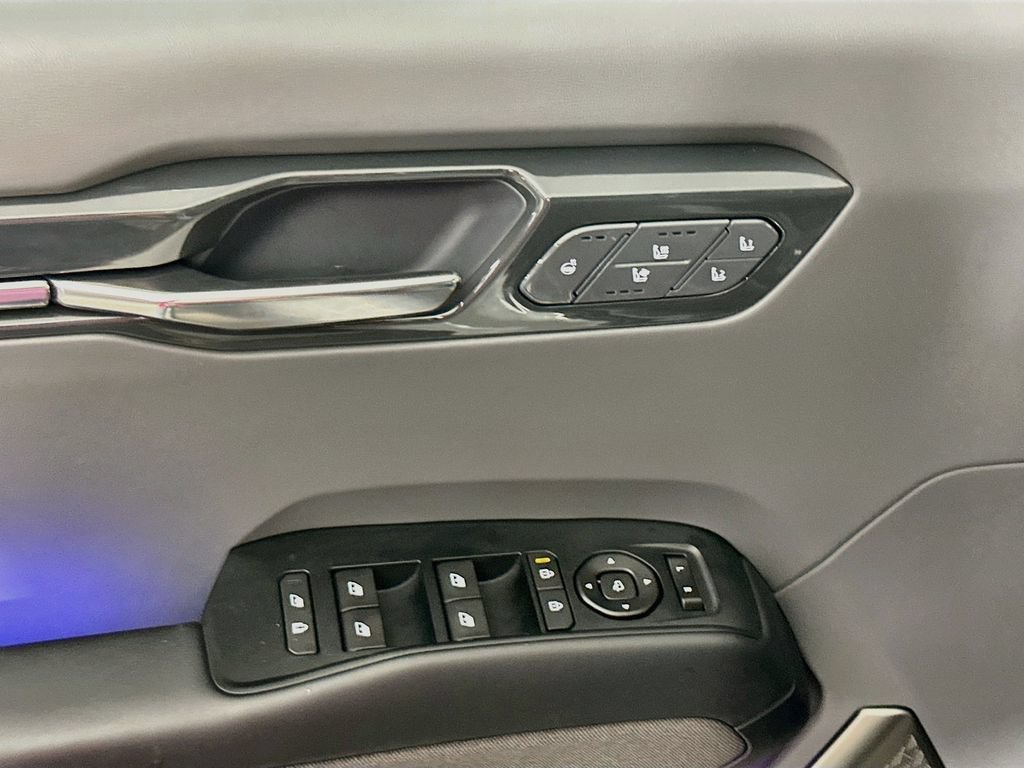 Used 2026 Kia EV9 Land w/ Nightfall Edition Package AWD/4WD image 19