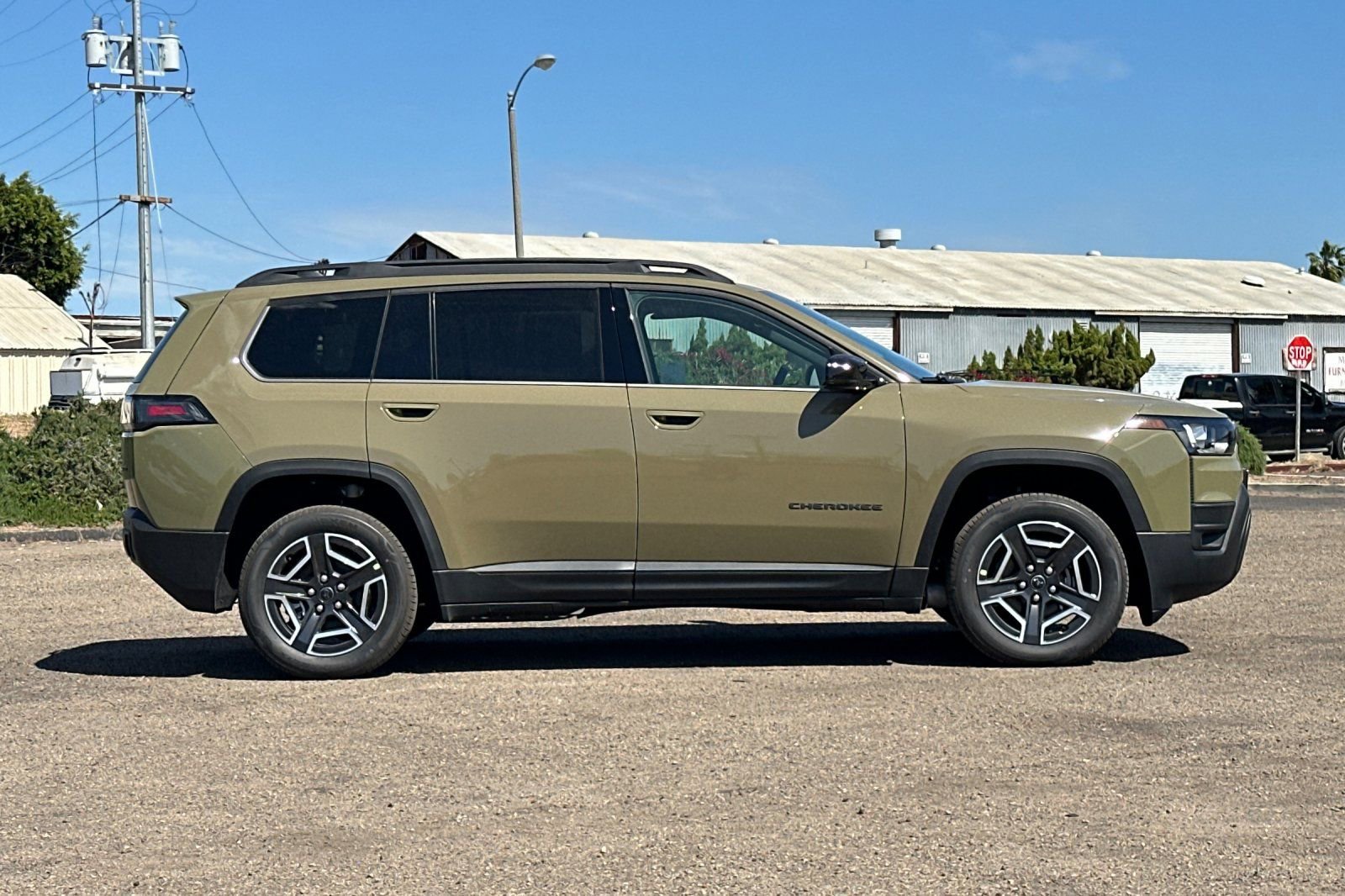 New 2026 Jeep Cherokee Limited AWD/4WD image 3