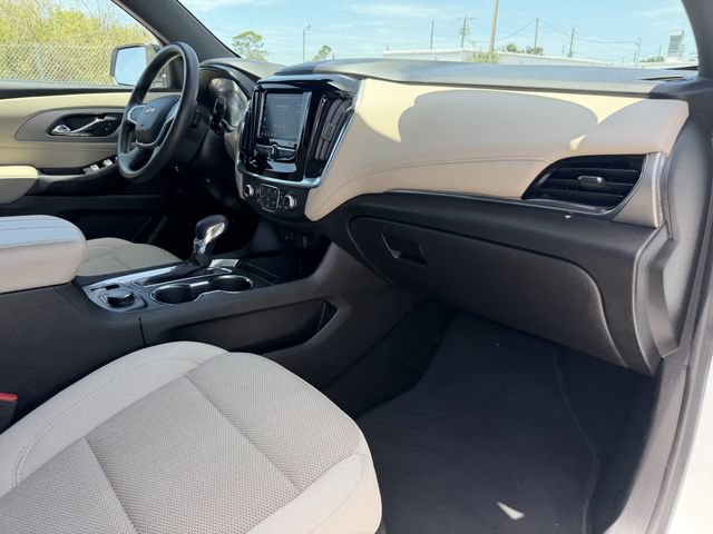 Used 2023 Chevrolet Traverse LS FWD image 16