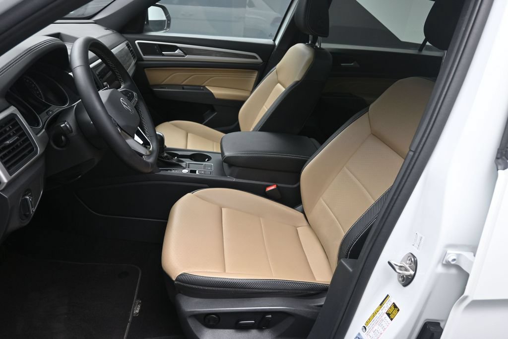 Used 2021 Volkswagen Atlas Cross Sport SE FWD image 17