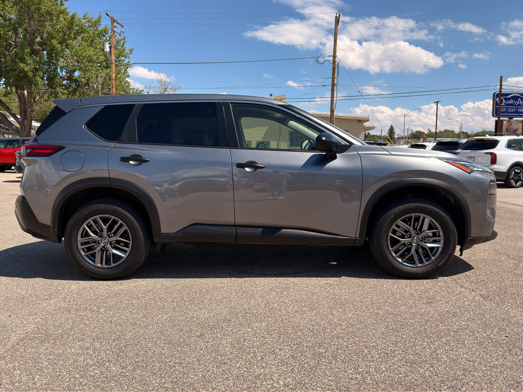 Used 2021 Nissan Rogue S AWD/4WD image 6