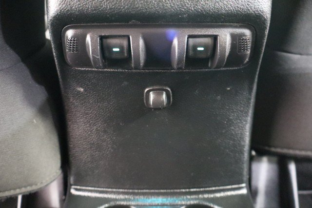 Used 2017 Jeep Wrangler Unlimited Sahara w/ Connectivity Group AWD/4WD image 45