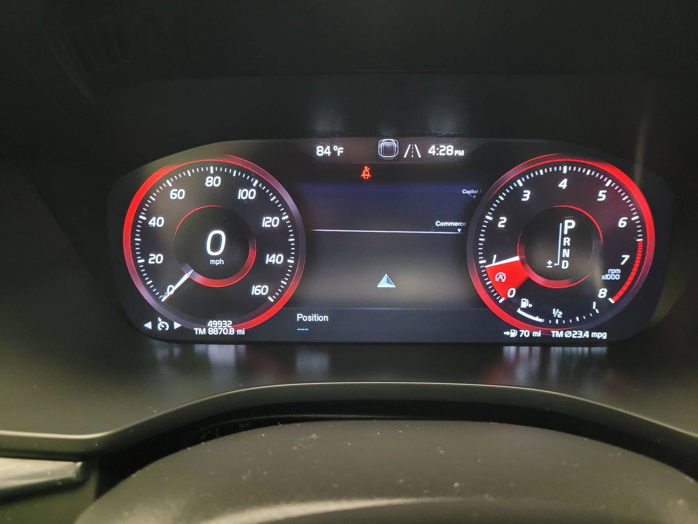 Used 2018 Volvo XC60 T5 Momentum w/ Vision Package image 19