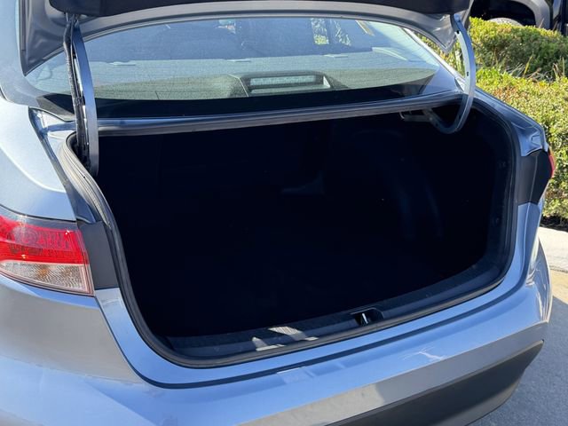 Used 2023 Toyota Corolla LE image 21