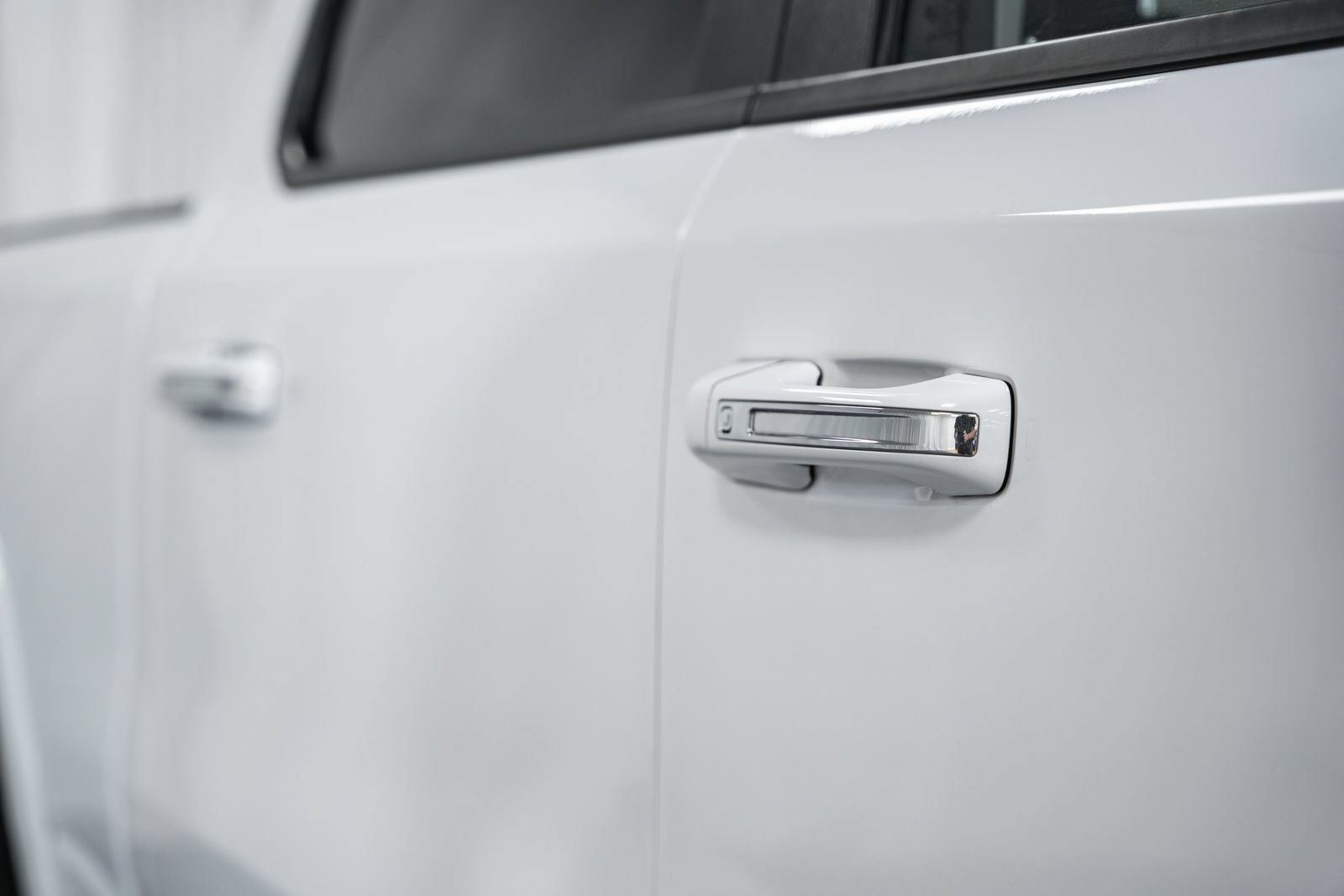 Used 2022 RAM 1500 Laramie AWD/4WD image 18