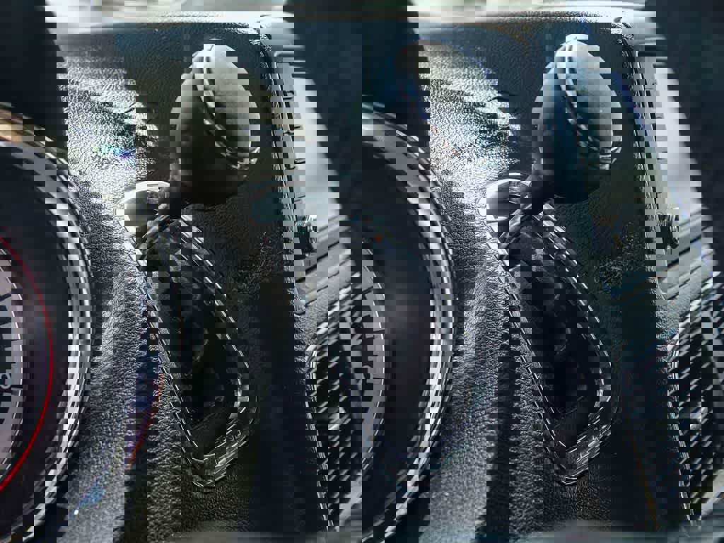 Certified 2019 Dodge Grand Caravan SXT image 18