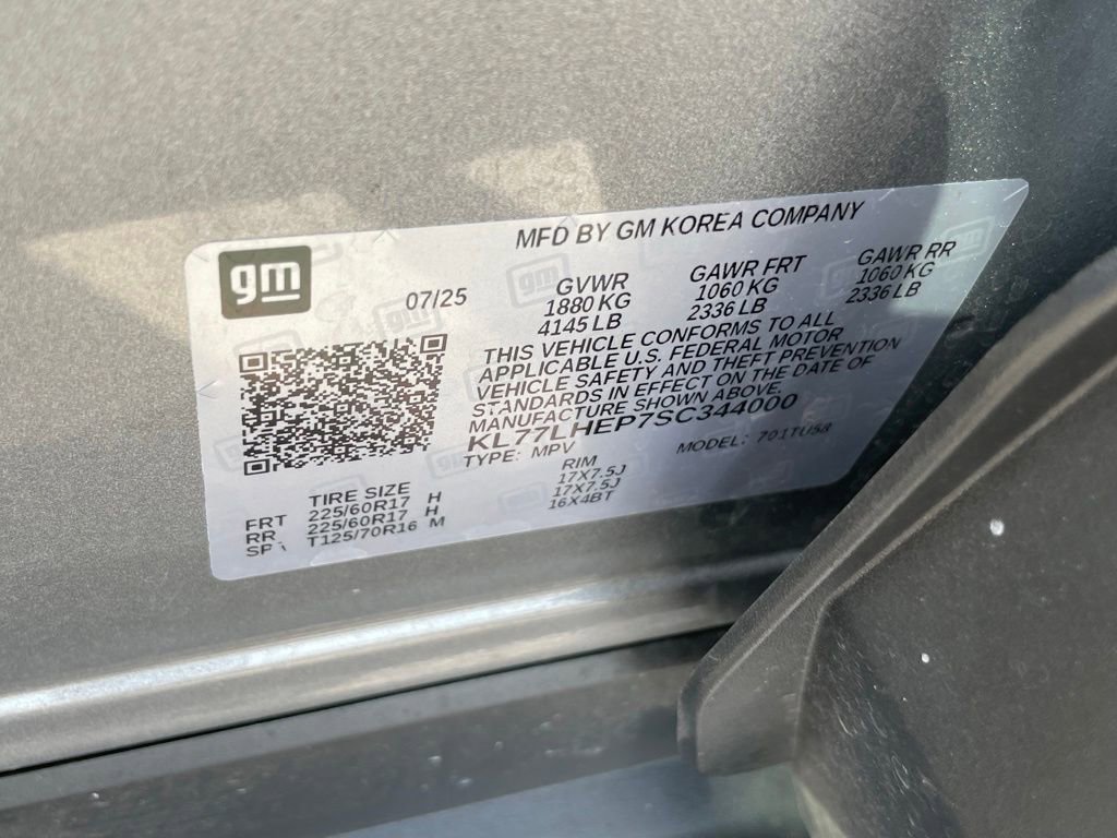 Used 2025 Chevrolet Trax LT FWD image 30