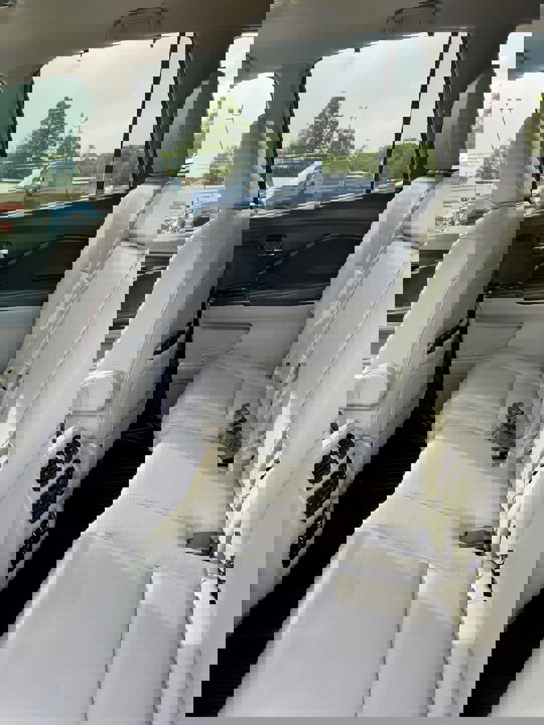 Used 2020 Honda Pilot Touring image 16