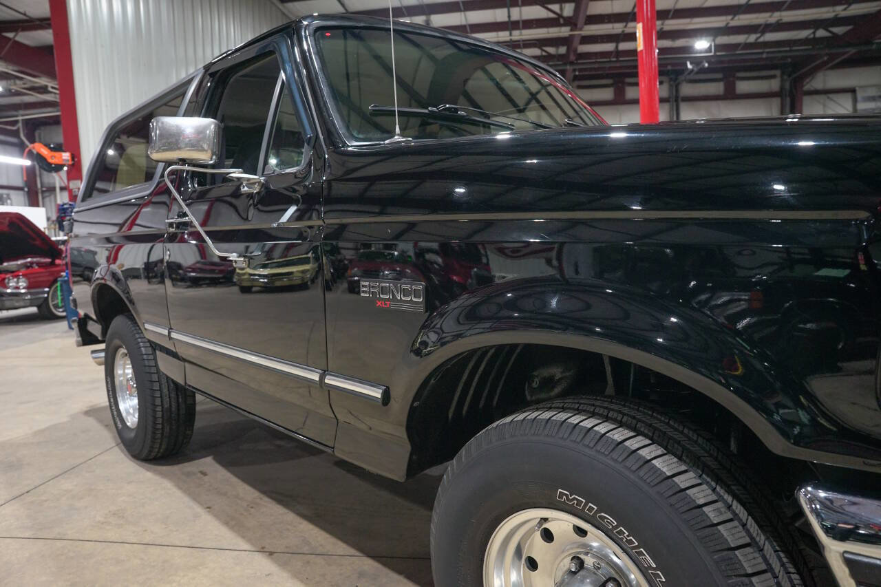 Used 1996 Ford Bronco XLT image 36