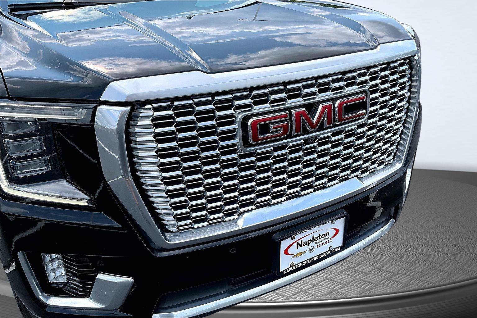 Used 2023 GMC Yukon XL Denali w/ LPO, Floor Liner Package AWD/4WD image 30