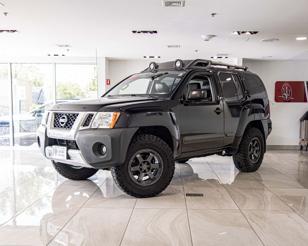 Used 2015 Nissan Xterra PRO-4X w/ Pro-4x Leather Package AWD/4WD image 1