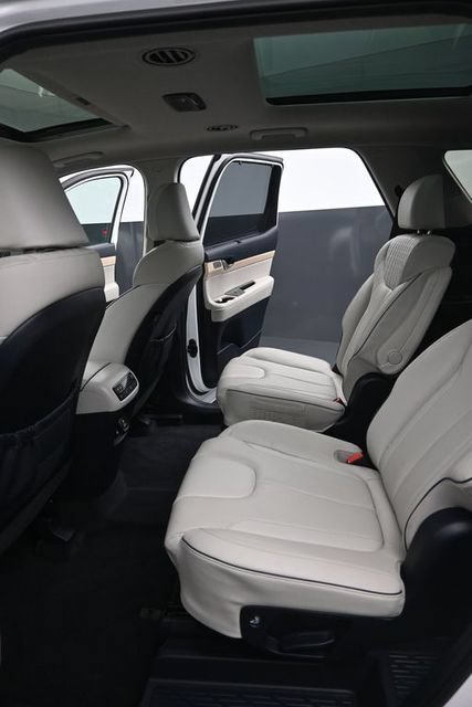 Used 2023 Hyundai Palisade Limited AWD/4WD image 8