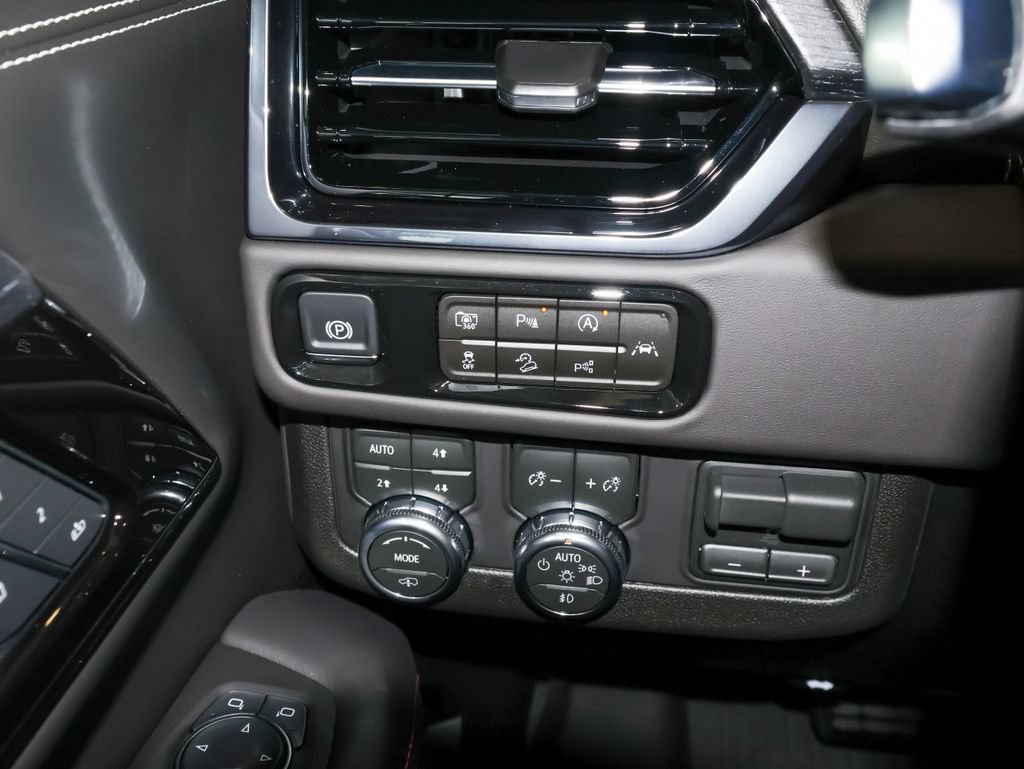 New 2026 GMC Yukon XL AT4 Ultimate AWD/4WD image 42