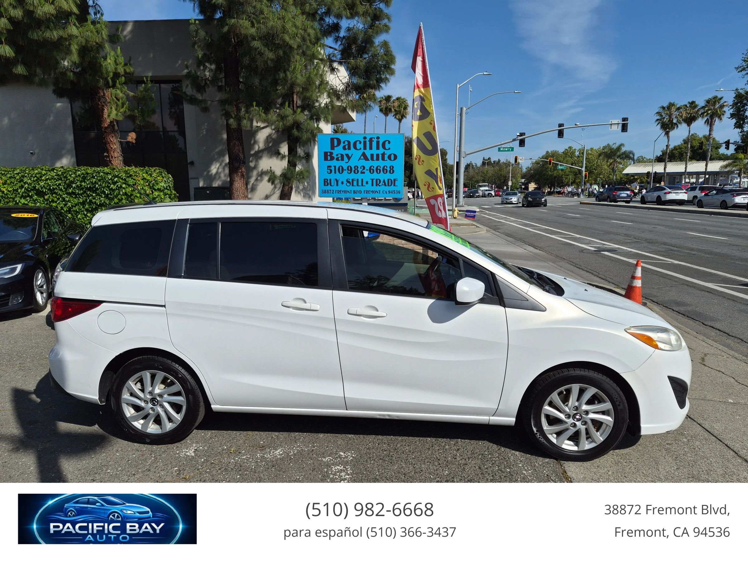 Used 2015 MAZDA MAZDA5 Sport FWD image 8