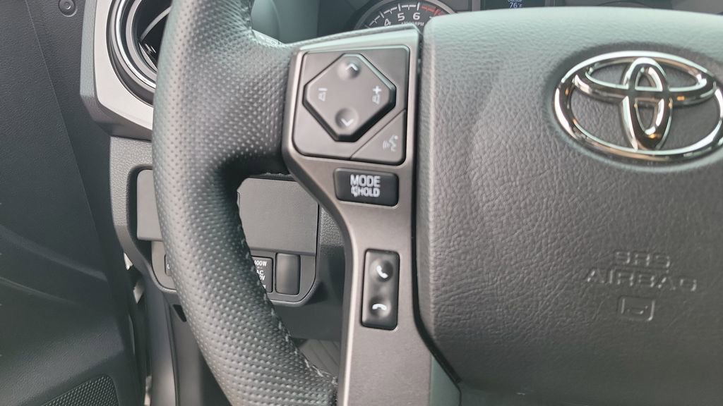 Used 2021 Toyota Tacoma TRD Off-Road image 25