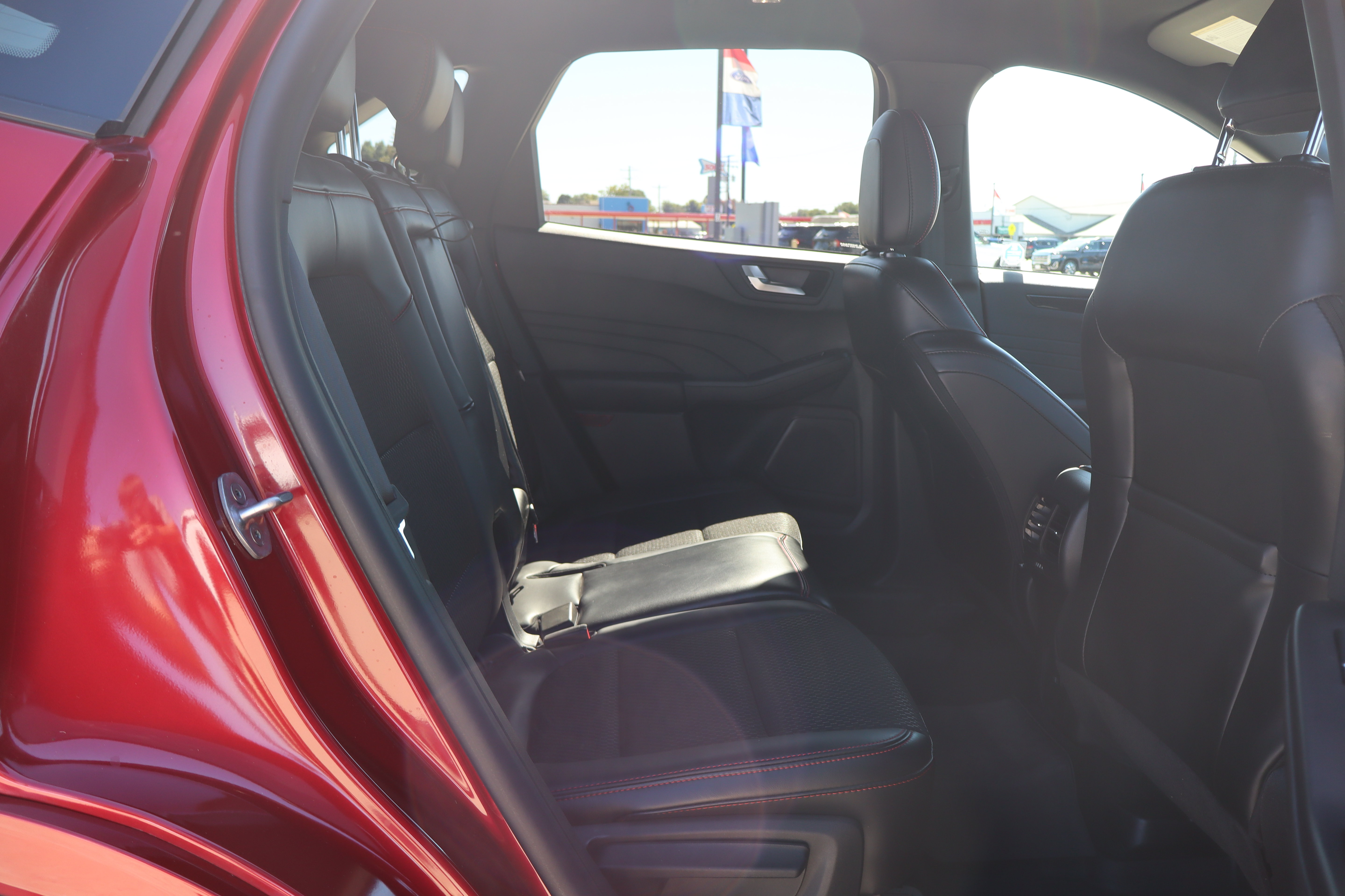 Used 2024 Ford Escape ST-Line w/ Tech Pack #1 AWD/4WD image 12