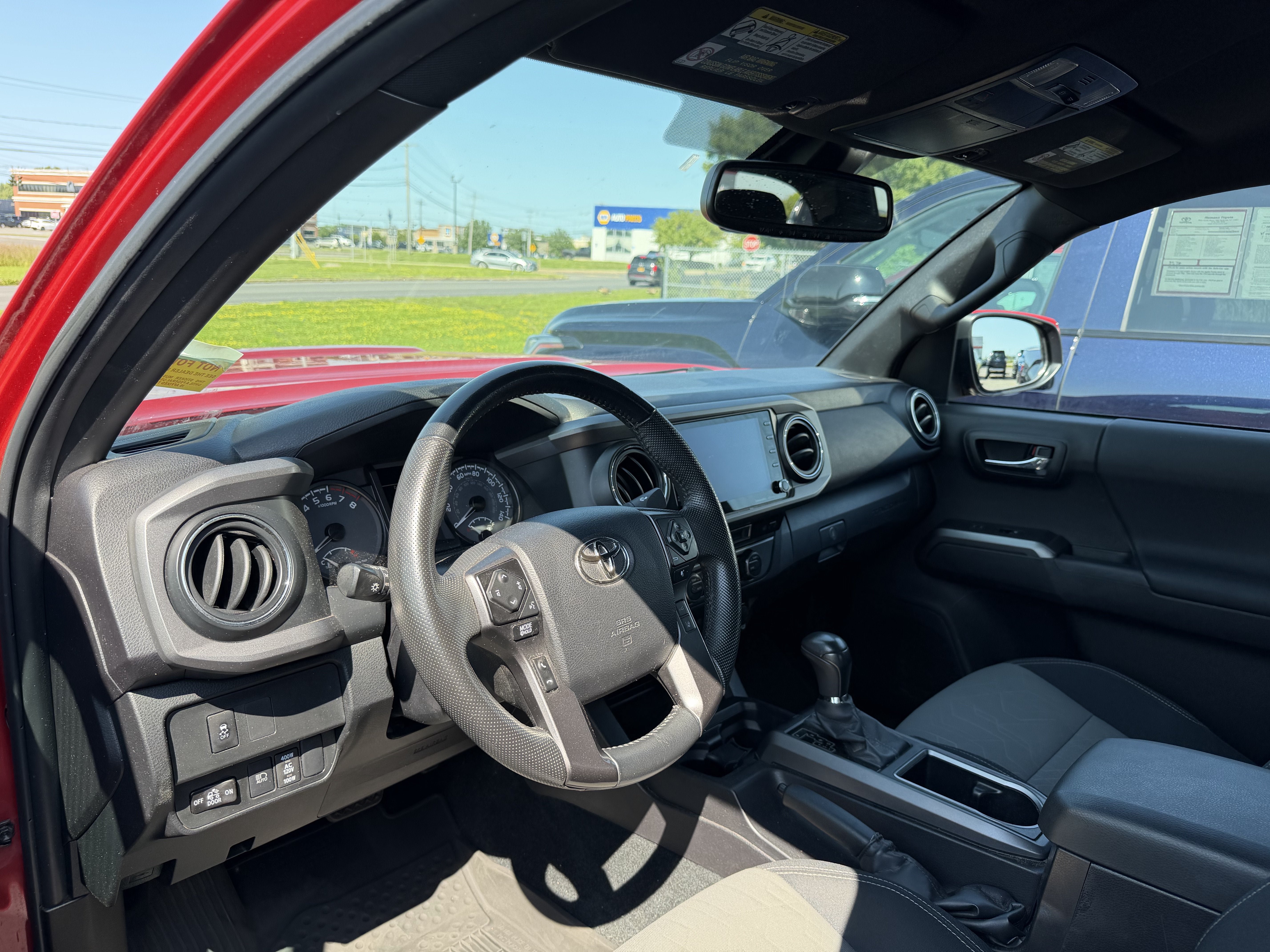 Used 2023 Toyota Tacoma TRD Sport AWD/4WD image 8