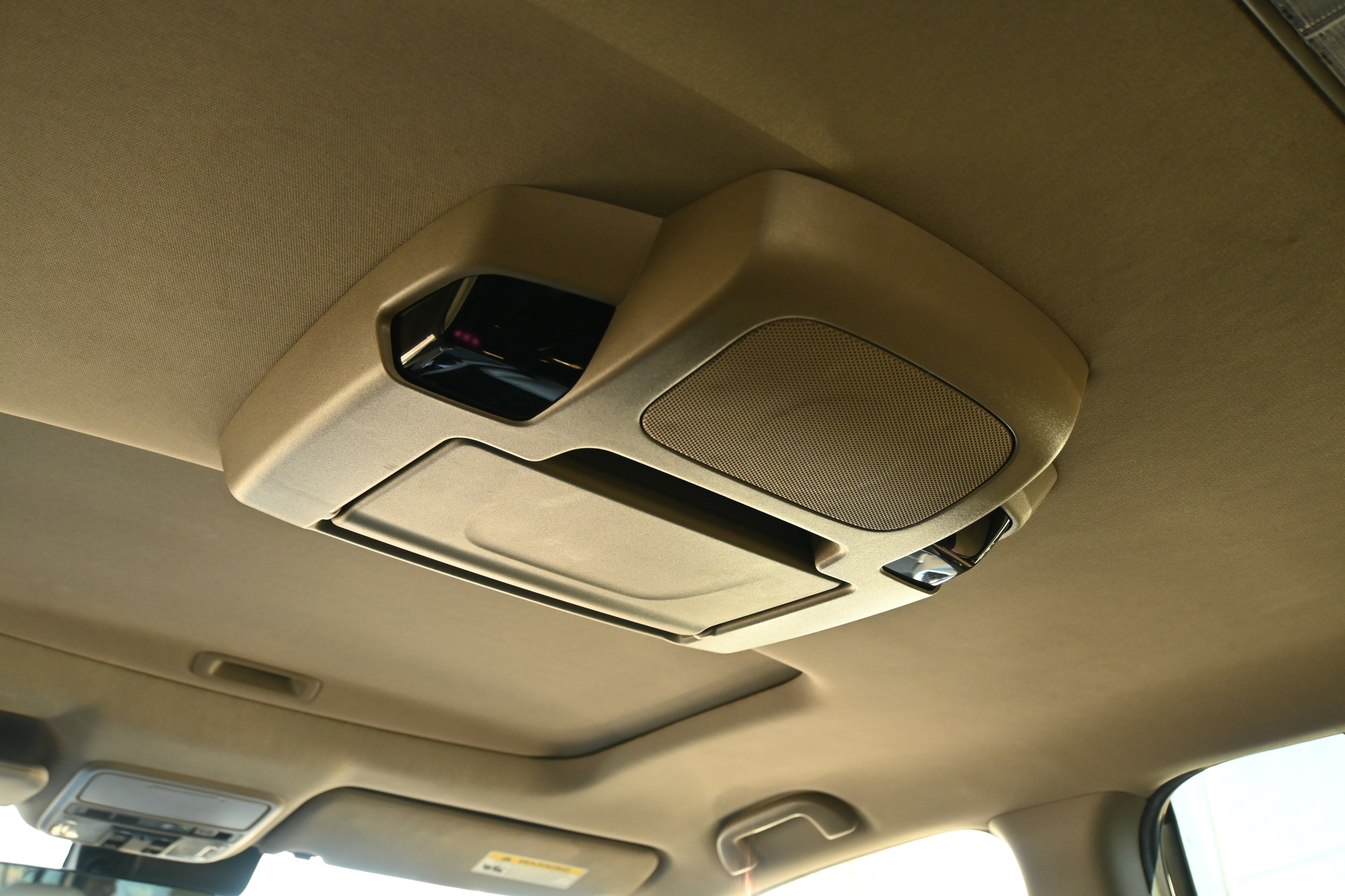 Used 2020 Honda Pilot Touring image 11