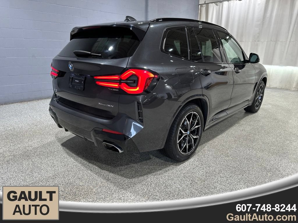 Used 2023 BMW X3 xDrive30i w/ M Sport Package AWD/4WD image 3