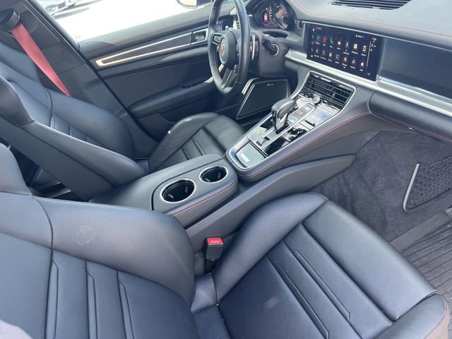 Used 2023 Porsche Panamera Turbo S image 15