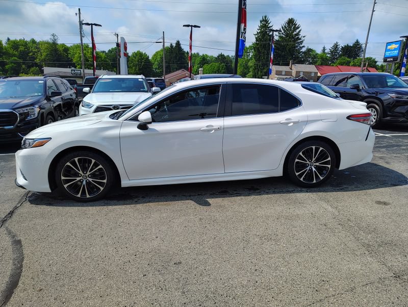 Used 2018 Toyota Camry SE w/ Four Season Floor Mat Package FWD image 8