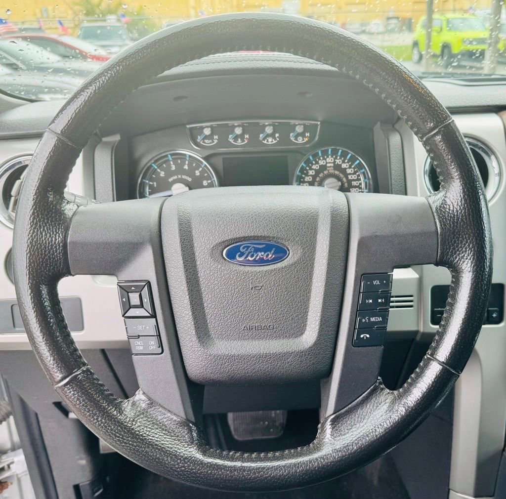 Used 2013 Ford F150 Lariat w/ Lariat Chrome Pkg image 12