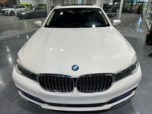 Used 2017 BMW 740i xDrive AWD/4WD image 12