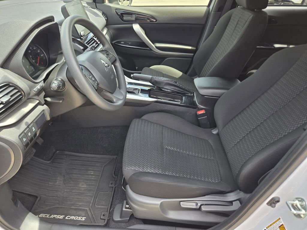 Used 2024 Mitsubishi Eclipse Cross LE AWD/4WD image 14