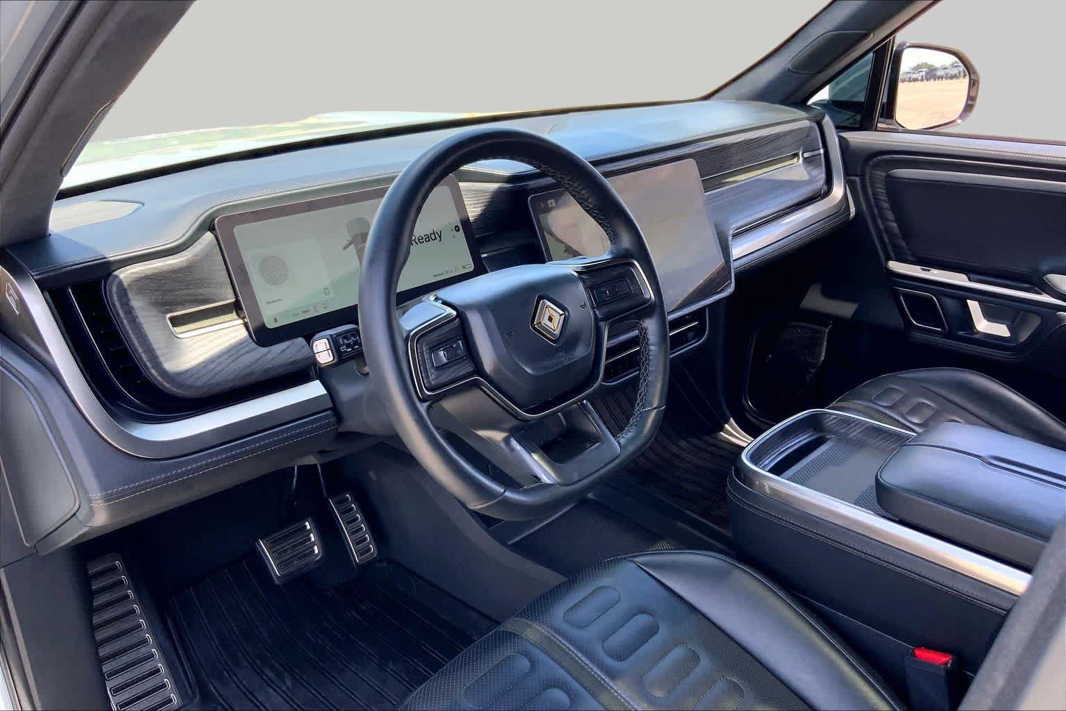 Used 2023 Rivian R1S Adventure AWD/4WD image 16