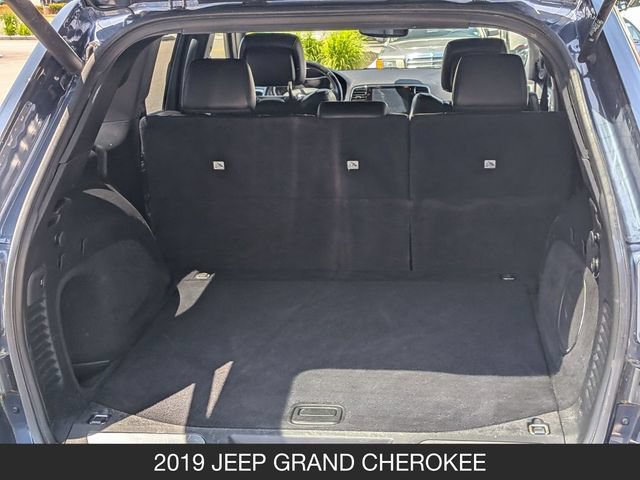 Used 2019 Jeep Grand Cherokee Limited w/ Luxury Group II AWD/4WD image 10
