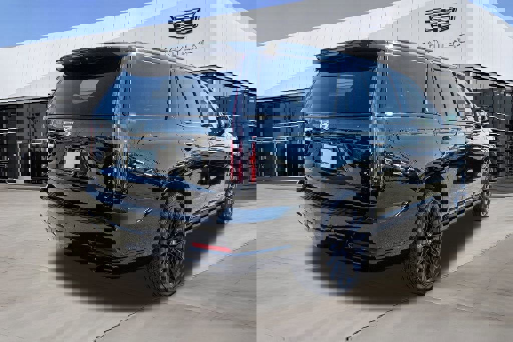 Certified 2025 Cadillac Escalade Sport Platinum w/ LPO, ONYX Package image 13