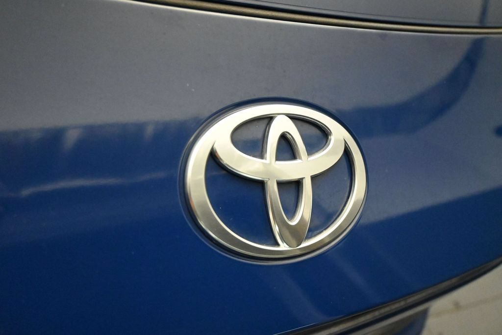 Used 2025 Toyota Camry XLE FWD image 44