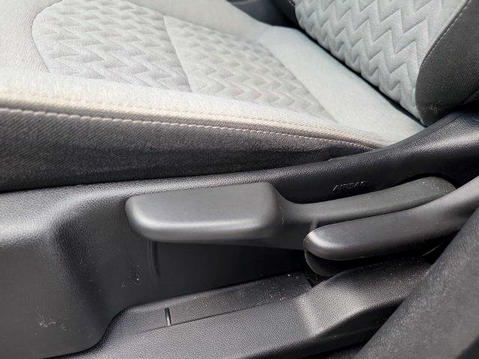 Used 2024 Chevrolet Equinox LS FWD image 25