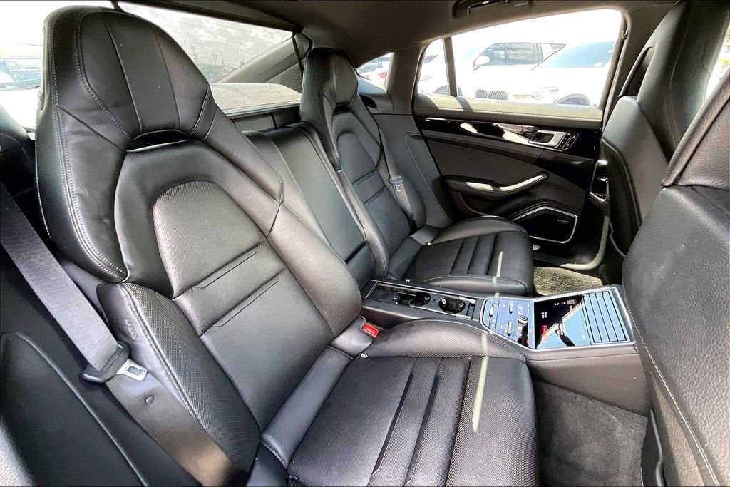 Used 2021 Porsche Panamera 4S image 21
