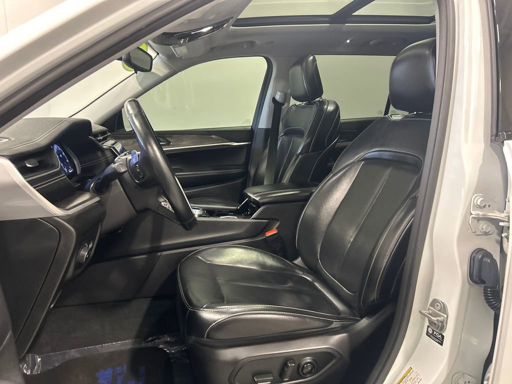 Used 2021 Jeep Grand Cherokee L Limited image 15