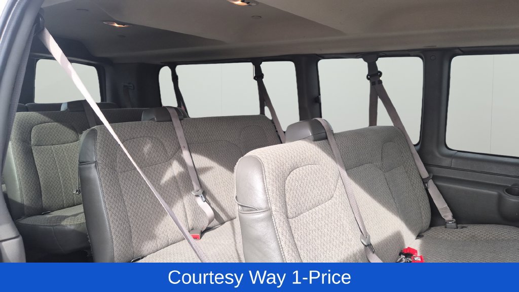 Used 2025 GMC Savana 3500 LT w/ LT Preferred Equipment Group RWD image 12