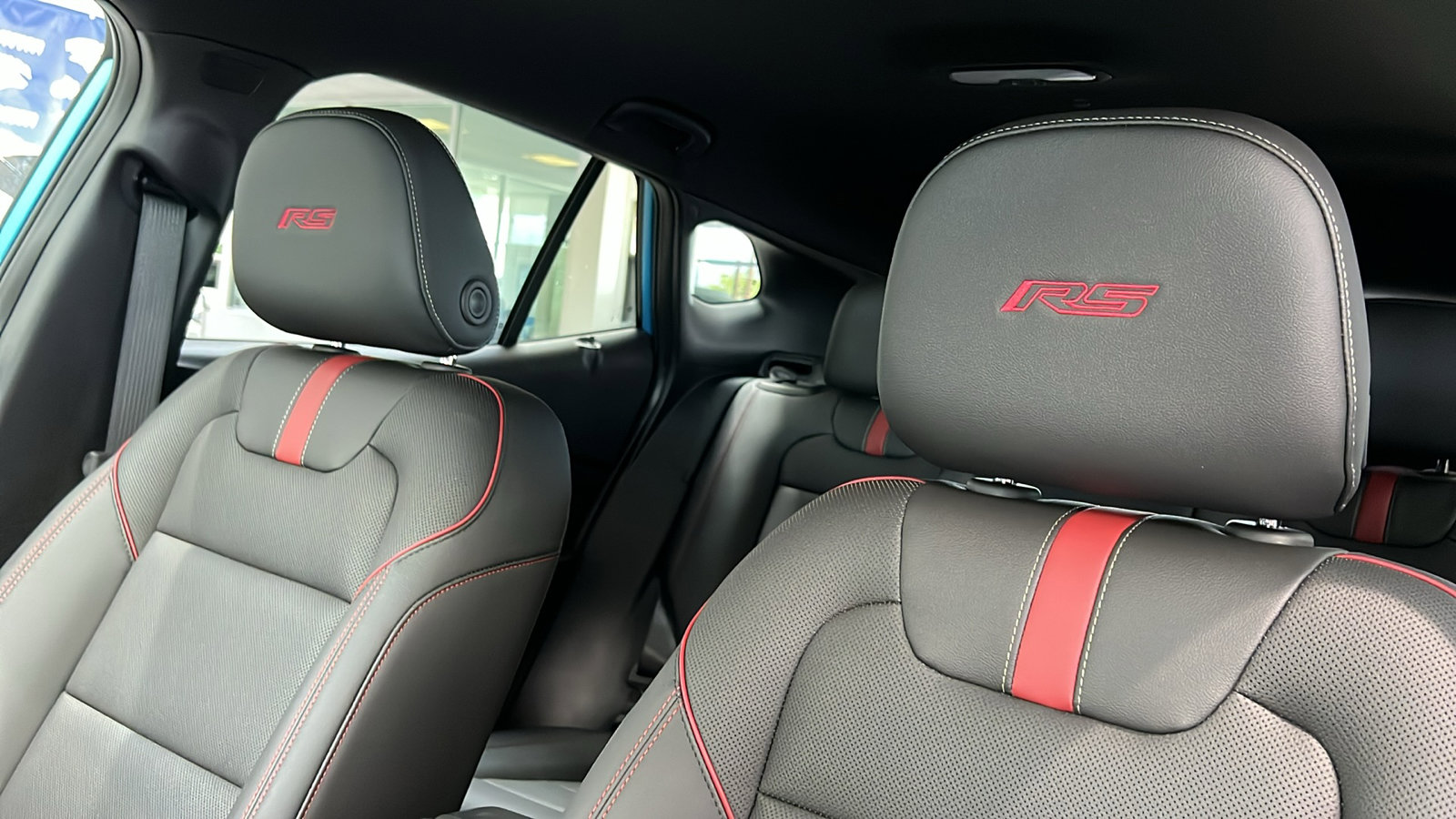 New 2025 Chevrolet Trax RS w/ Driver Confidence Package image 16