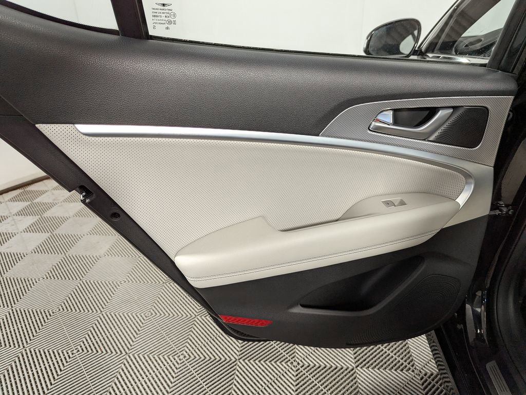 Used 2022 Genesis G70 2.0T w/ Prestige Package RWD image 42