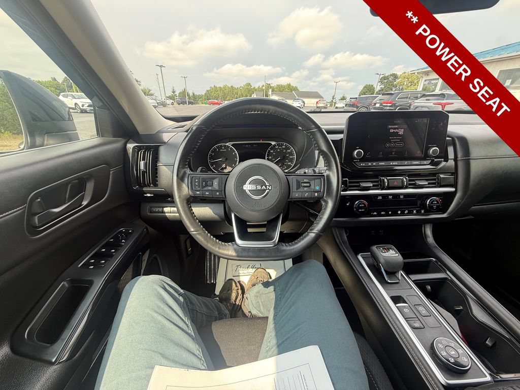 Used 2023 Nissan Pathfinder SV w/ Cargo Package AWD/4WD image 15