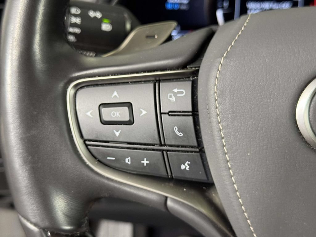 Used 2024 Lexus LS 500 AWD w/ Interior Upgrade Package image 22