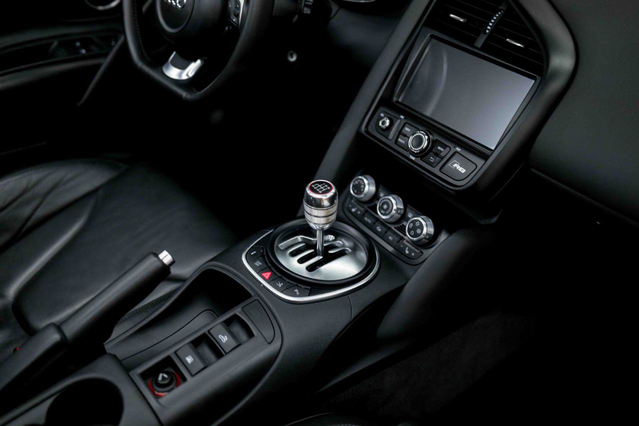 Used 2011 Audi R8 V10 AWD/4WD image 49